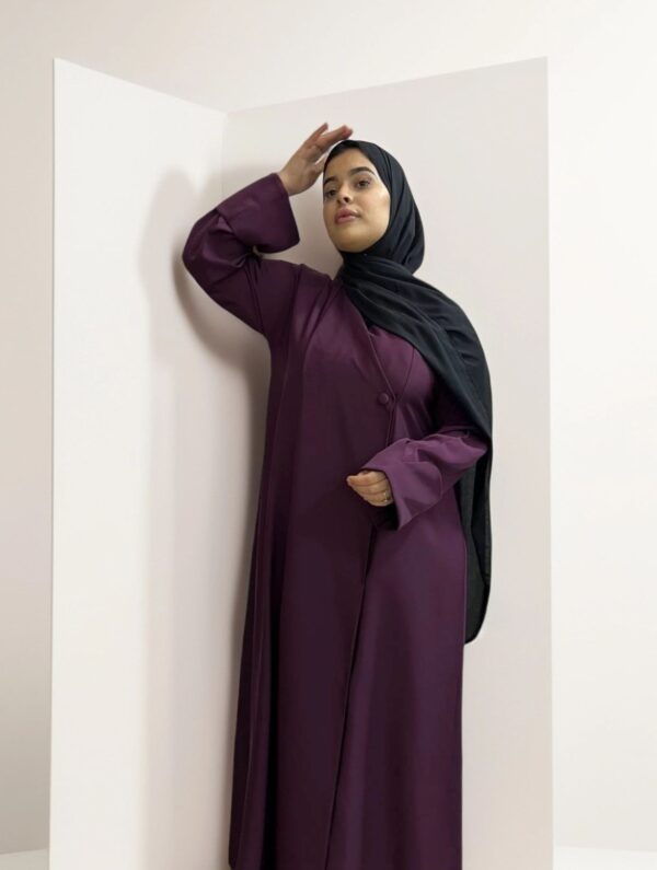 Abaya Amira